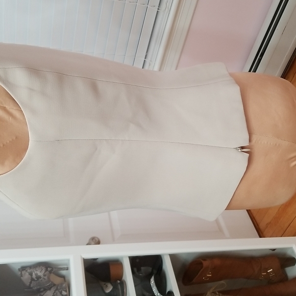 Sleeveless top, size 6P - Picture 6 of 13